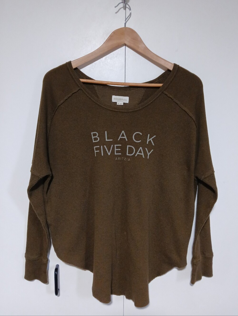Golden by TNA Aritzia Olive Green Black Five Day Waffle Knit Thermal Top M